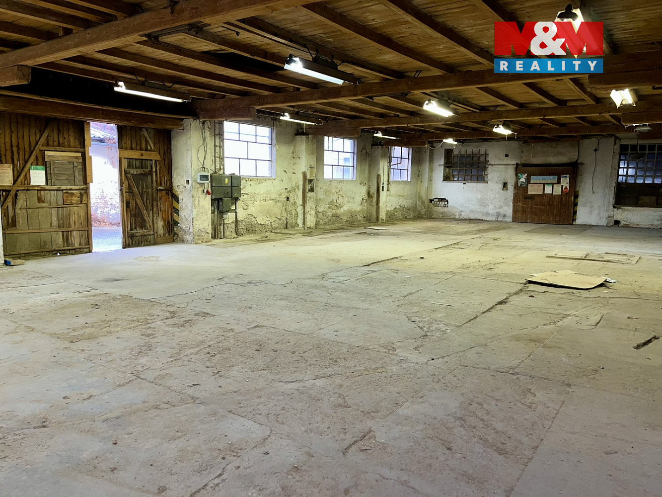 Pronájem skladovacích prostor 305 m² — photo 2