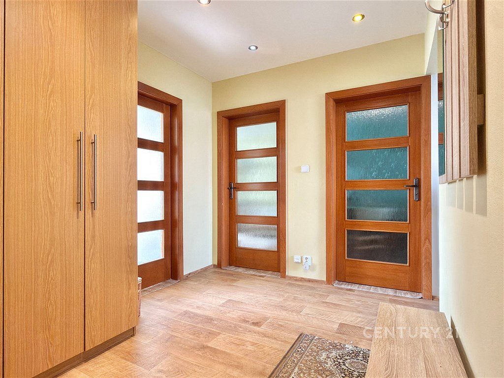 Pronájem bytu 3+1 74 m² — photo 3
