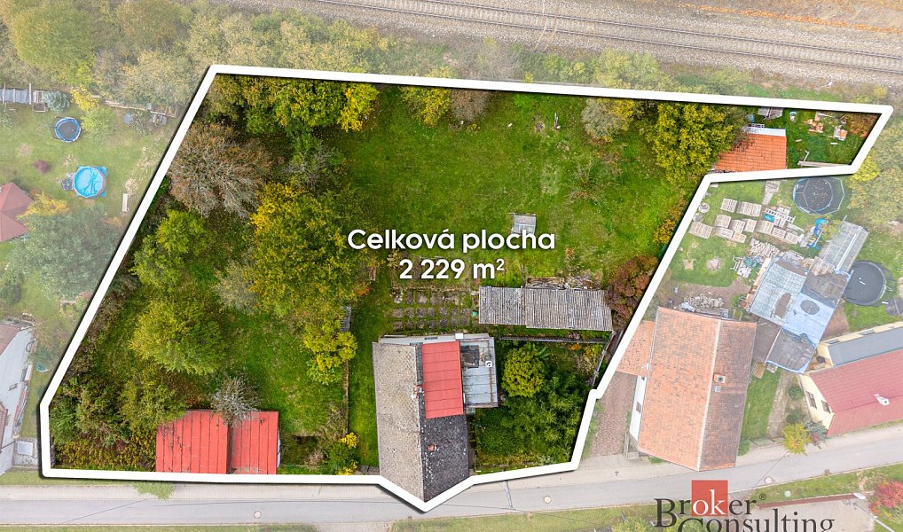 Prodej domu 137 m² s pozemkem 2 229 m², Dobronín – fotka 1 z 31