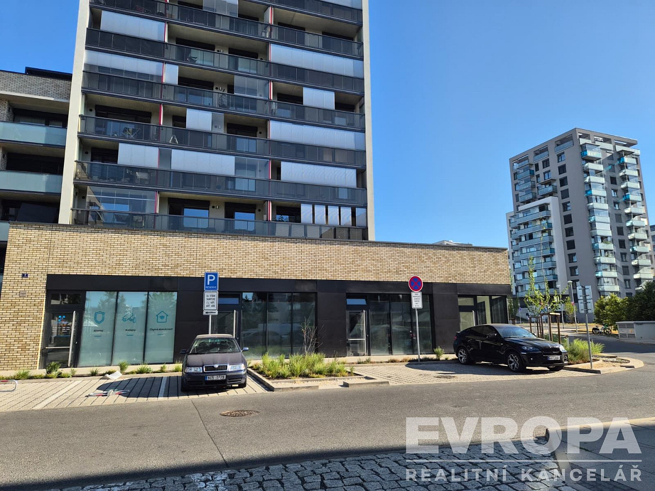 Prodej obchodních prostor 121 m²