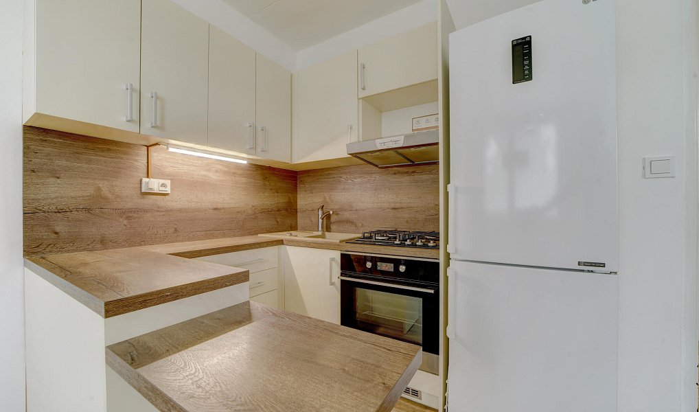 Prodej bytu 1+1 34 m², Zlín – fotka 1 z 11
