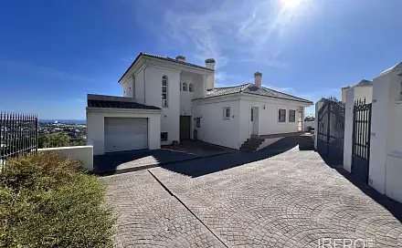 Prodej domu 565 m² s pozemkem 961 m², La Quinta, Španělsko