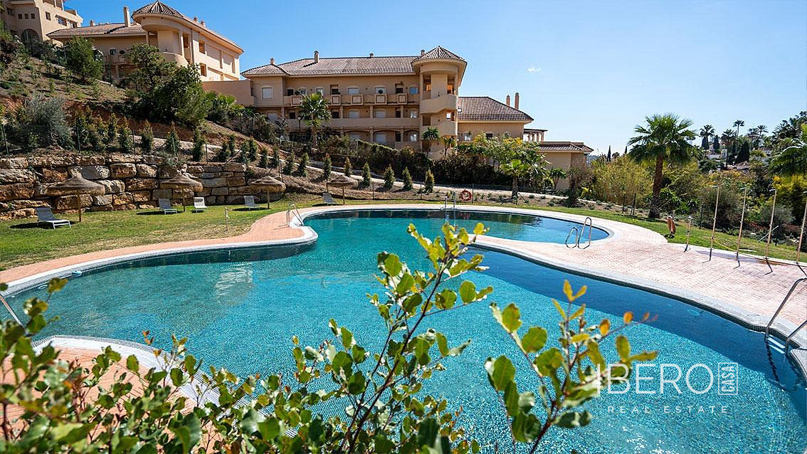 Piso 3+kk – Marbella, Nueva Andalucía - Vista 3