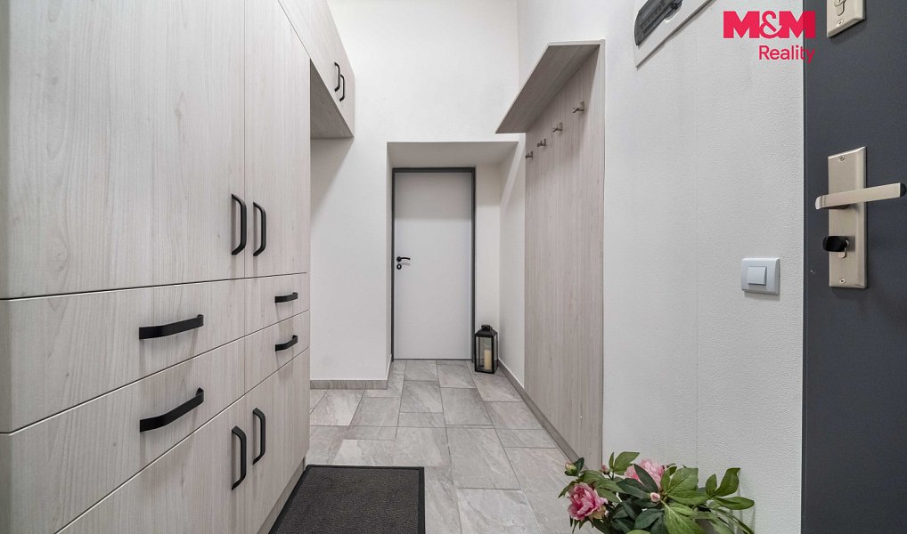 Prodej bytu 4+kk 64 m², Lochovice – náhled fotky 19