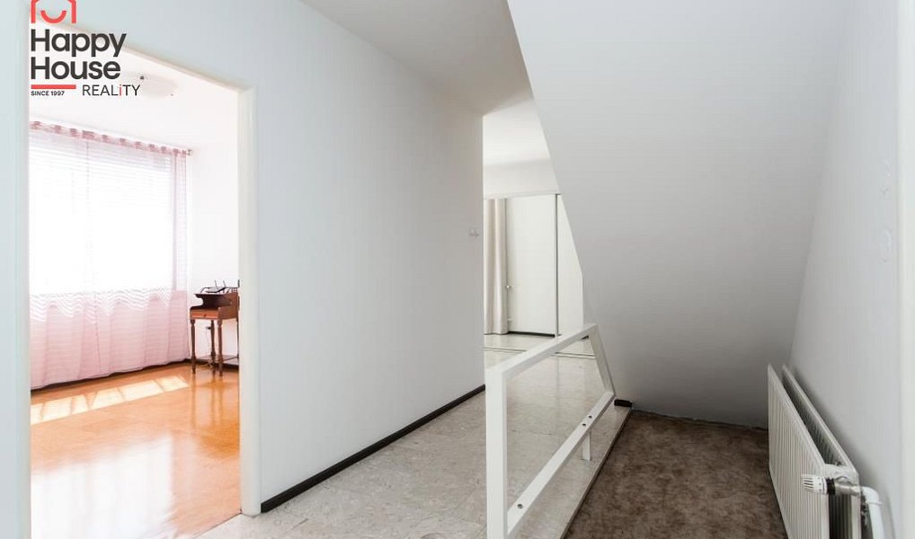Pronájem bytu 6+kk 240 m², Praha – náhled fotky 20