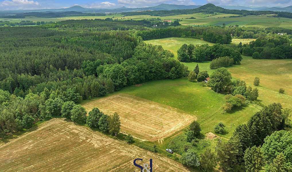 Prodej stavebního pozemku 3 160 m², Svojkov – náhled fotky 12