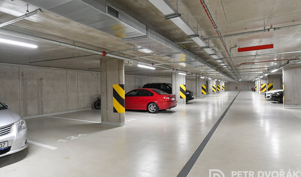 Pronájem bytu 2+kk 58 m², Praha – náhled fotky 19