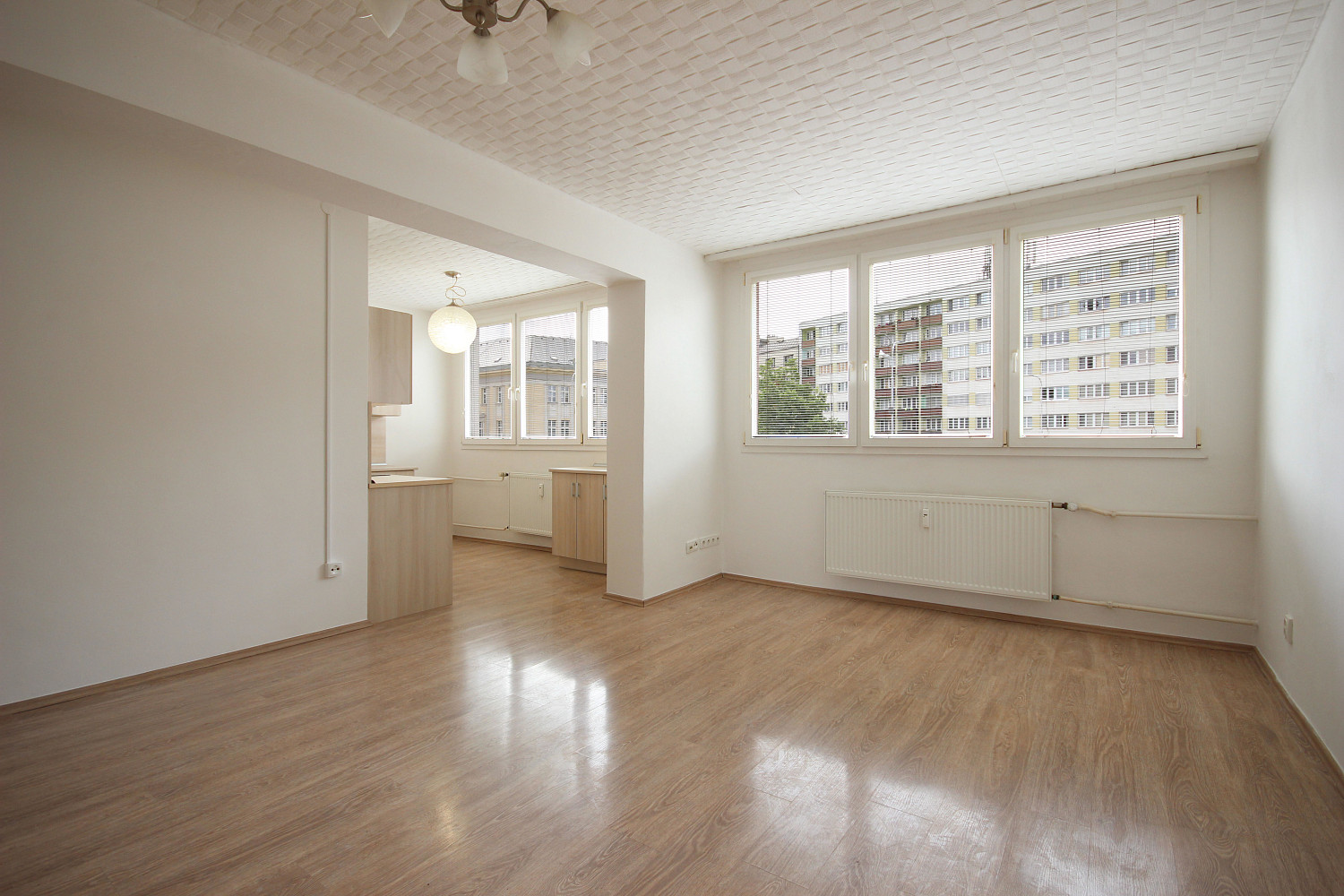 Pronájem bytu 2+kk 53 m² — photo 2