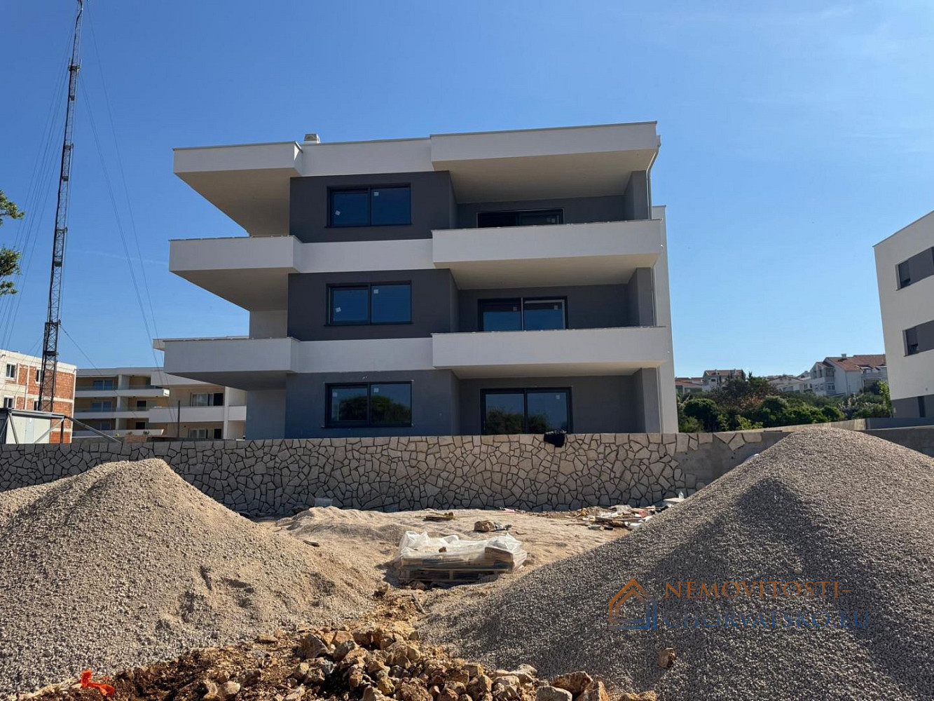 Prodej bytu 3+kk 84 m² – pohled 5