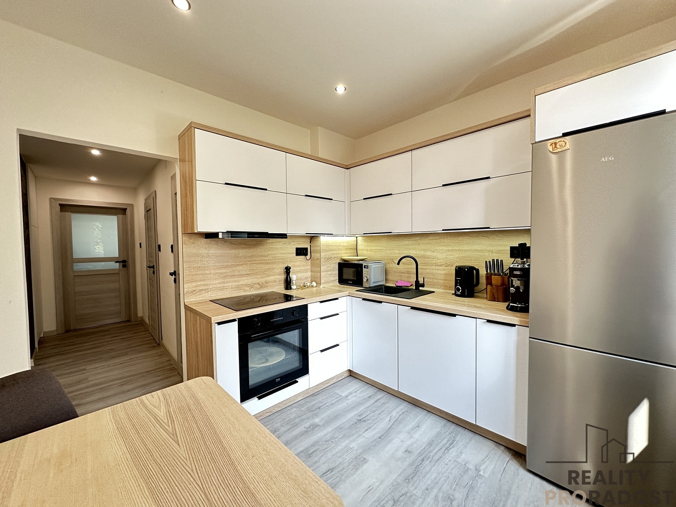 Prodej bytu 3+1 65 m² - Widok 2