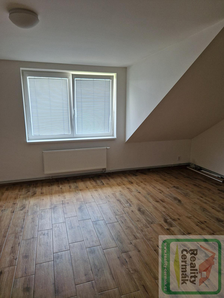 Pronájem bytu 2+kk 58 m² – pohled 5