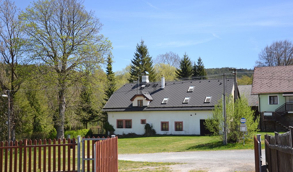 Prodej chaty/chalupy 242 m² s pozemkem 1 129 m², Kašperské Hory – náhled fotky 33