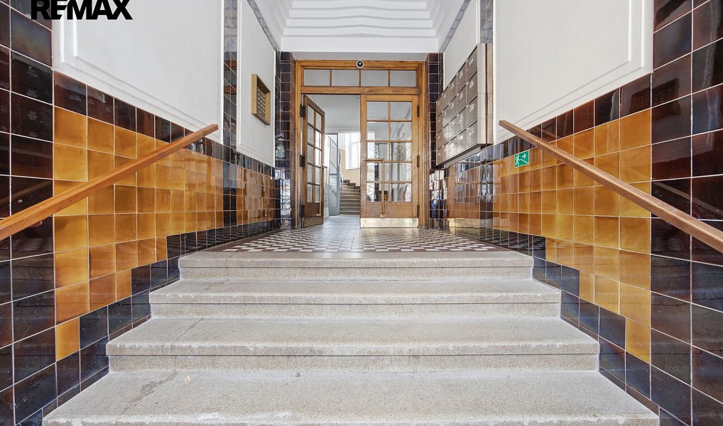 Prodej bytu 1+1 59 m², Praha – náhled fotky 16