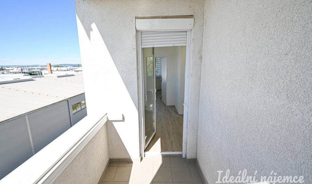 Pronájem bytu 2+kk 40 m², Brno – náhled fotky 11