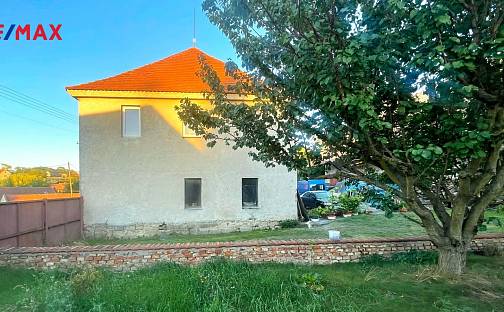 Prodej domu 400 m² s pozemkem 2 175 m², Vysoká - Strážnice, okres Mělník