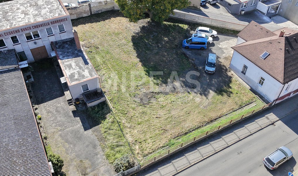 Prodej stavebního pozemku 714 m², Dobrovice – náhled fotky 5
