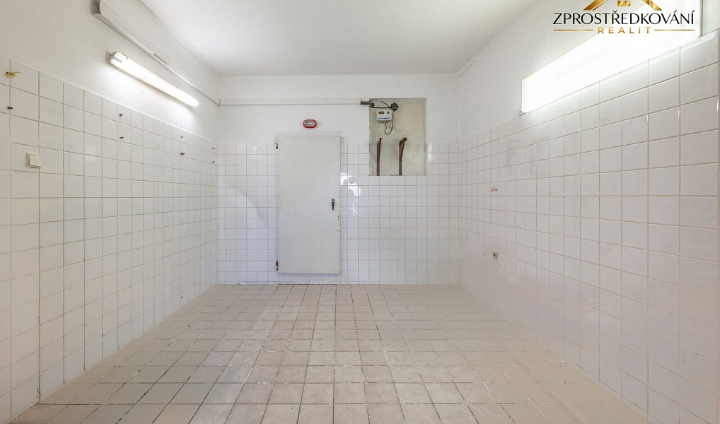 Prodej domu 380 m² s pozemkem 615 m², Kraslice – náhled fotky 9