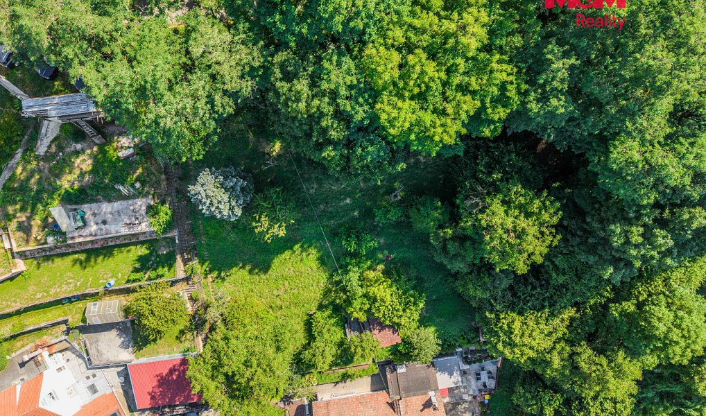 Prodej stavebního pozemku 1 176 m², Roztoky – náhled fotky 3