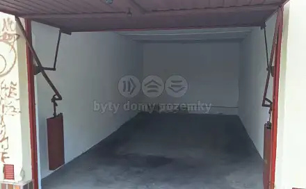 Prodej garáže 27 m2 v Chebu, Cheb