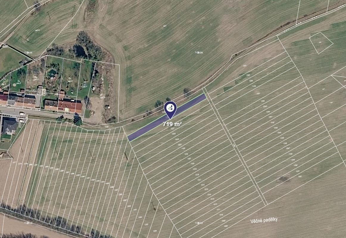 Prodej pole 1 639 m² – pohled 2