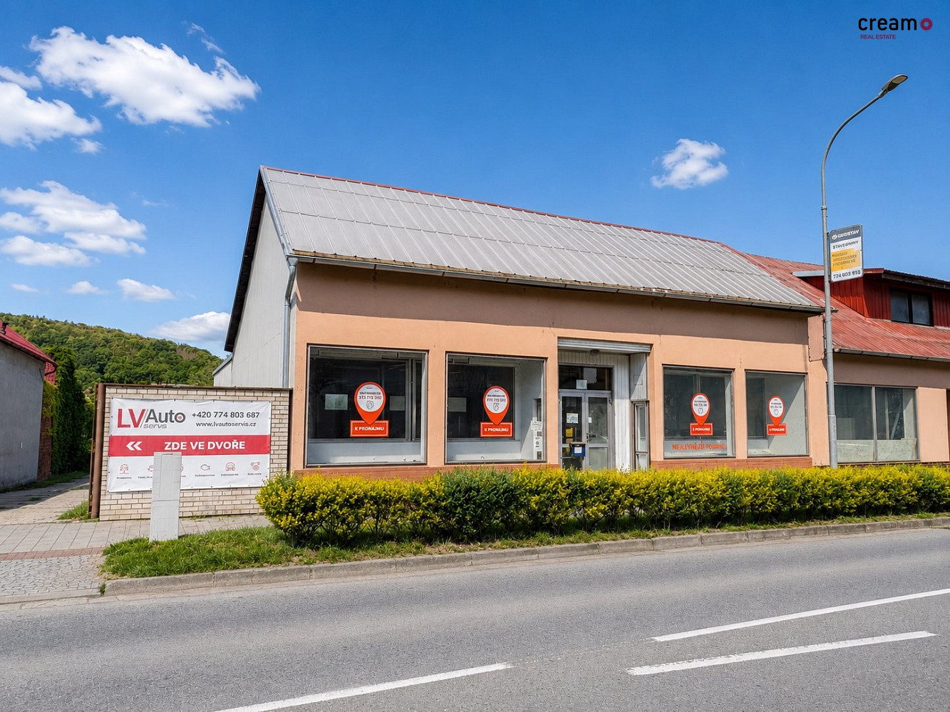 Pronájem obchodní jednotky 196 m² - Napajedla – pohled 2