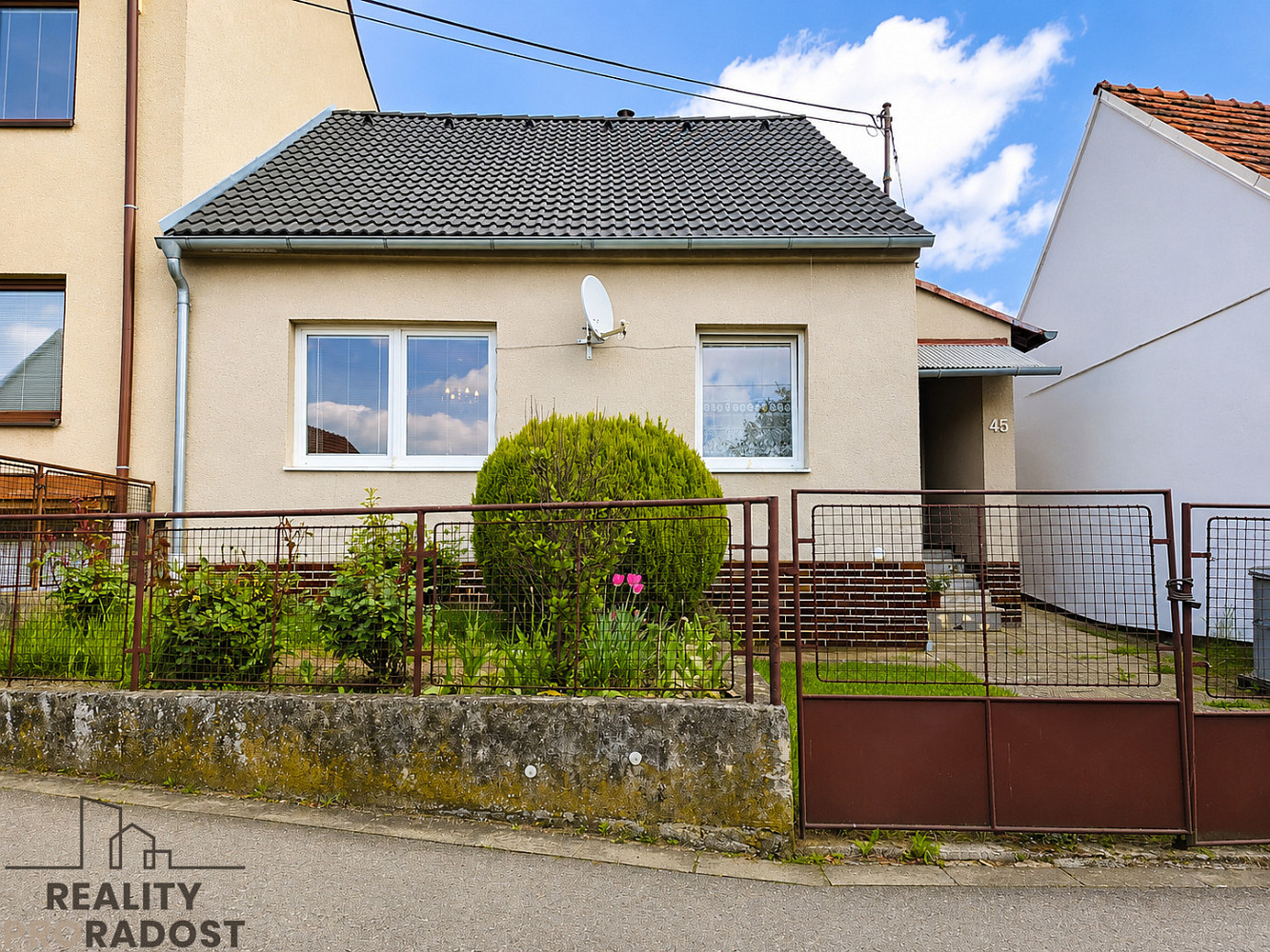 Prodej domu 94 m² s pozemkem 562 m²