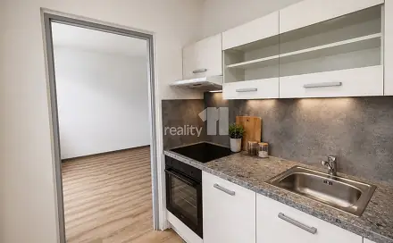Pronájem bytu 2+kk 46 m², Lnářská, Trutnov - Střední Předměstí