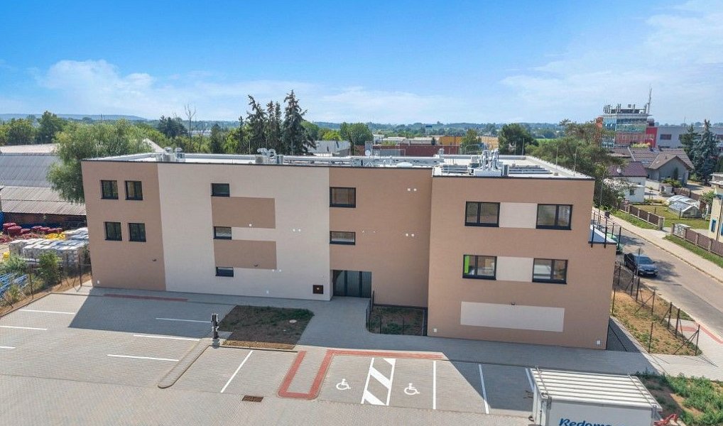 Pronájem bytu 3+1 188 m², Hradec Králové – náhled fotky 23