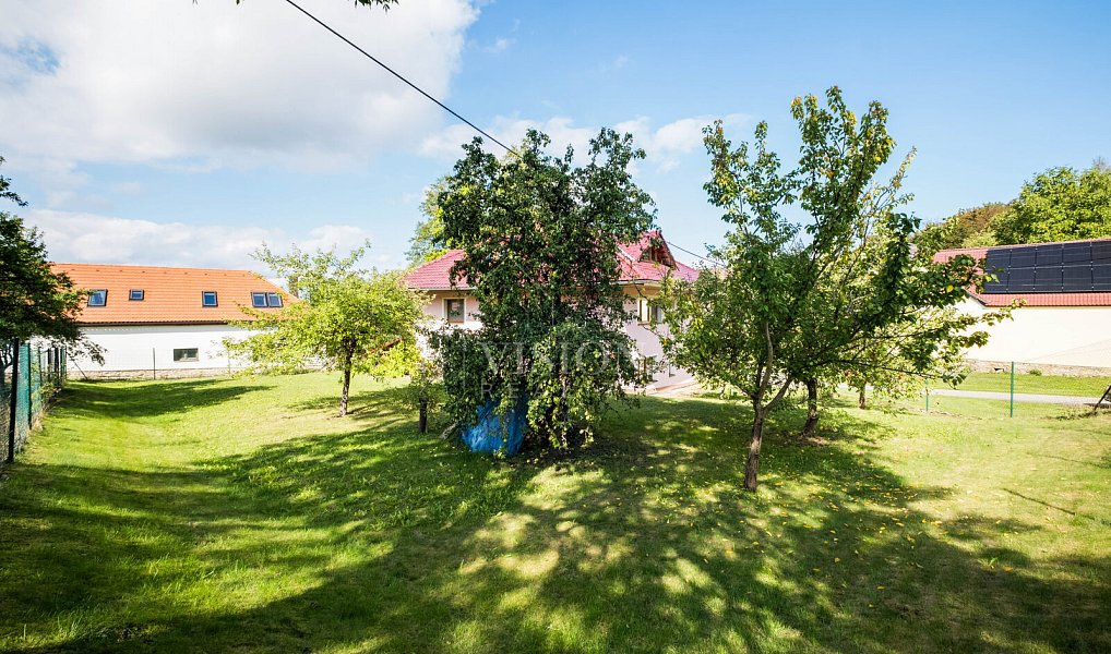 Prodej domu 238 m² s pozemkem 811 m², Třešovice – náhled fotky 21