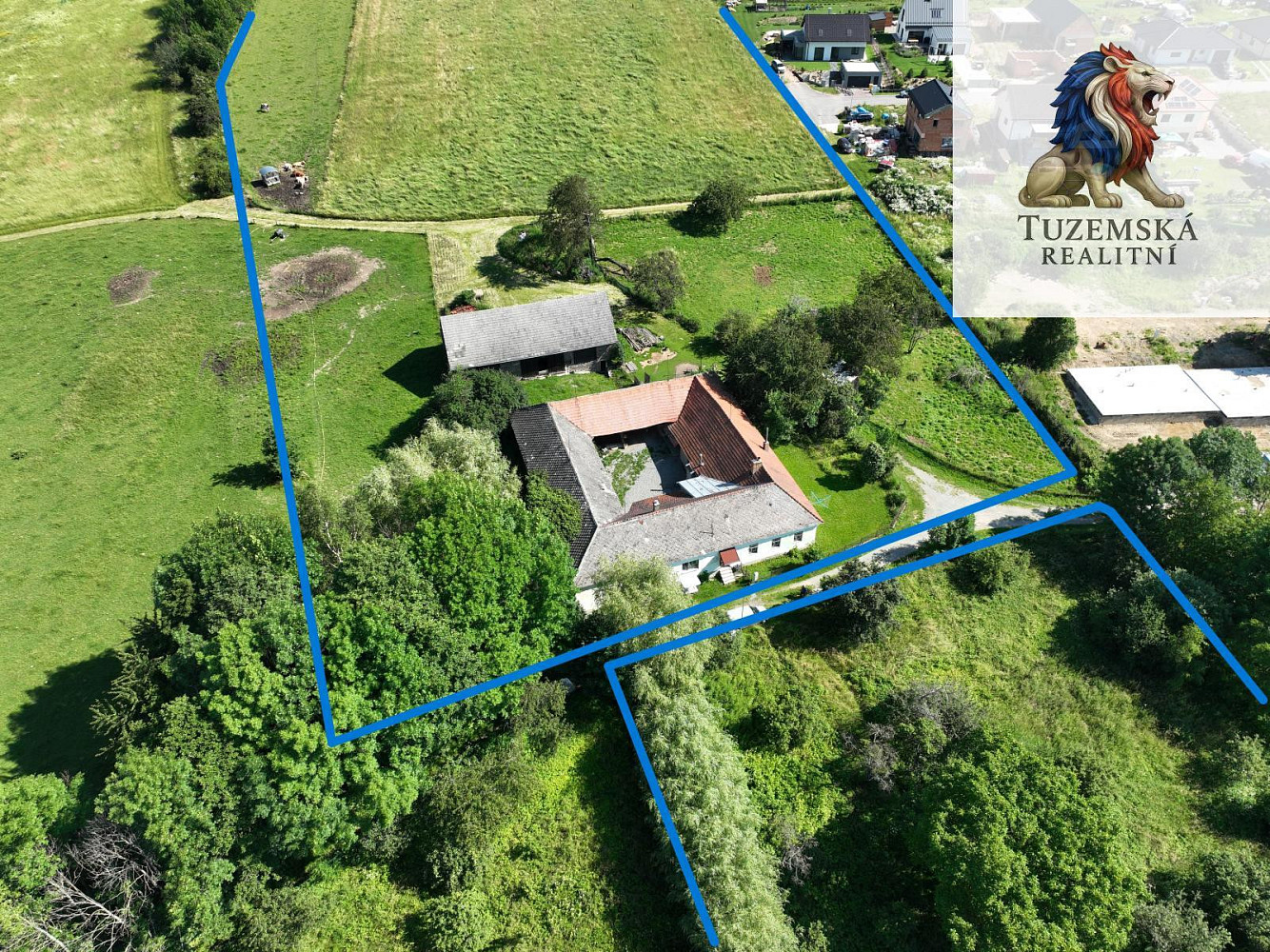 Prodej domu 103 m² s pozemkem 119 009 m²