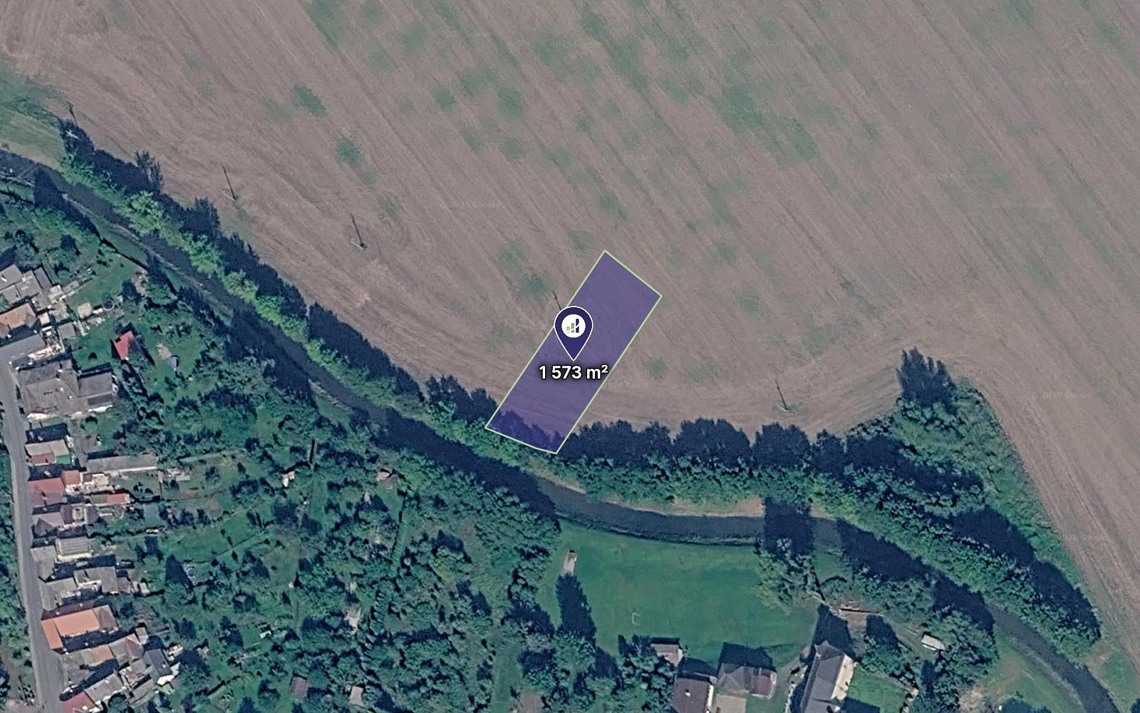 Prodej pole 2 033 m²