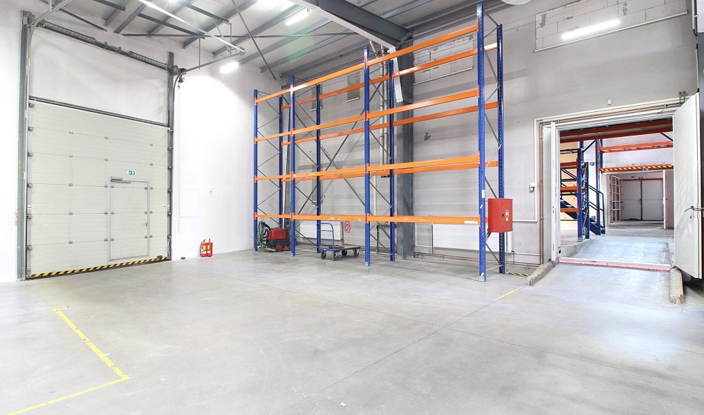 Pronájem výrobních prostor 1 300 m², Brno – náhled fotky 3