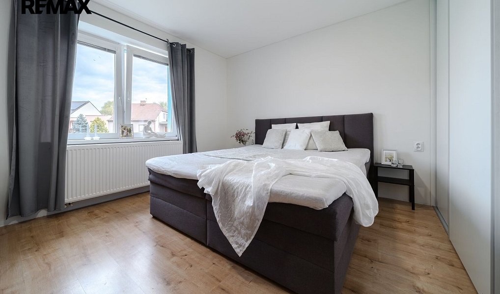Prodej domu 290 m² s pozemkem 671 m², Ratíškovice – náhled fotky 12