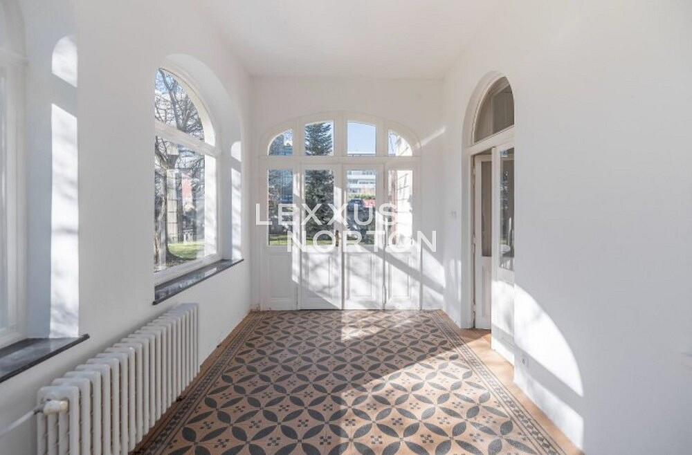 Pronájem domu 827 m² s pozemkem 8 510 m² — photo 4