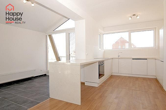 Prodej domu 200 m² s pozemkem 340 m² – fotografie 4