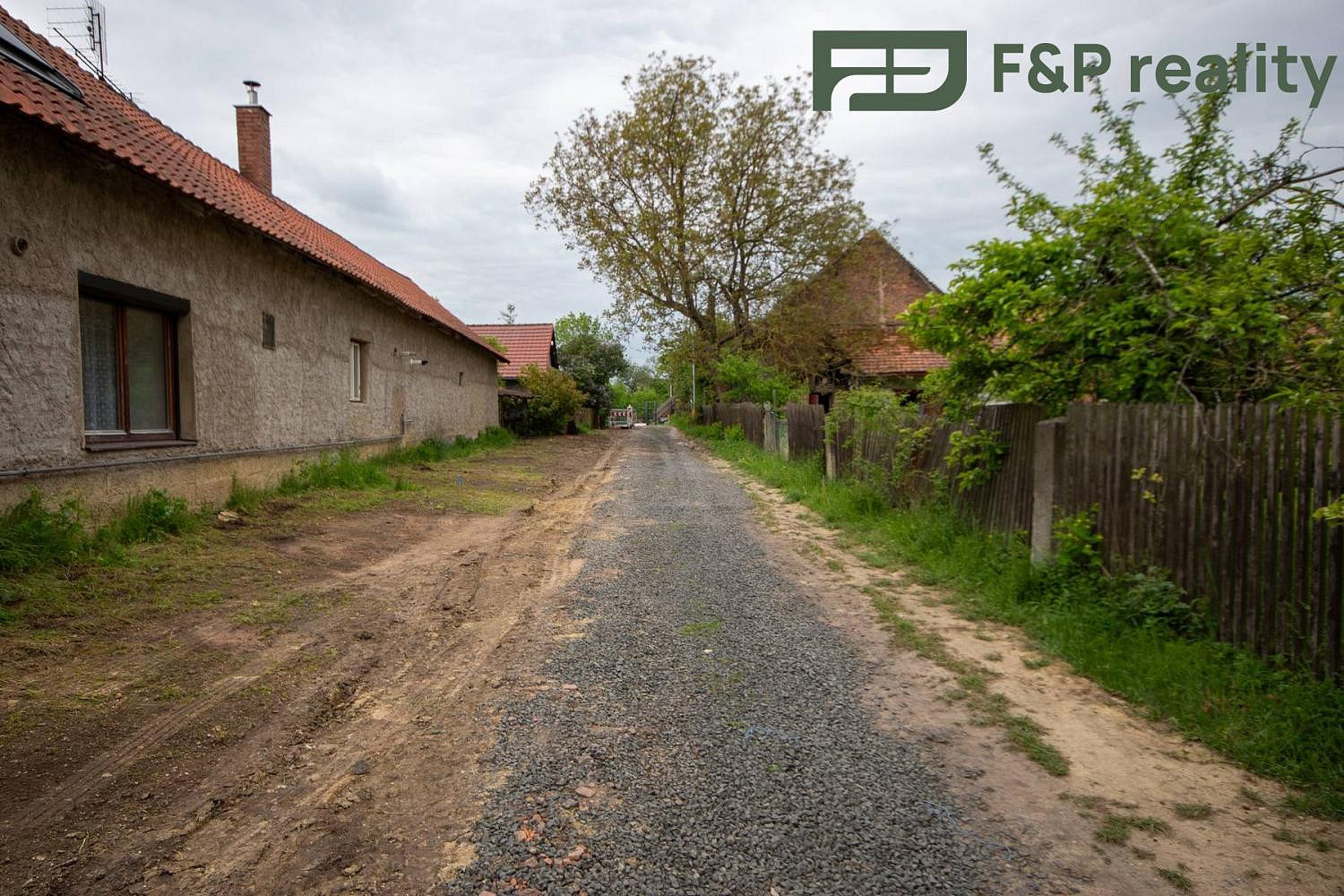 Prodej stavebního pozemku 1 001 m² – fotografie 4