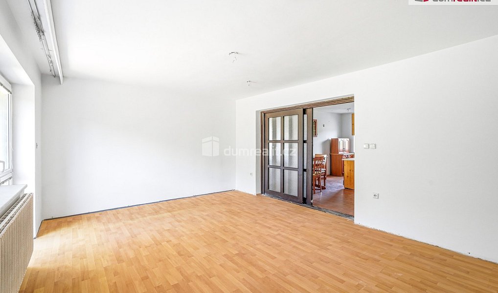 Prodej domu 220 m² s pozemkem 614 m², Karlovice – náhled fotky 7