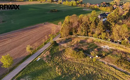 Prodej stavebního pozemku 1 030 m², Milešov, okres Příbram