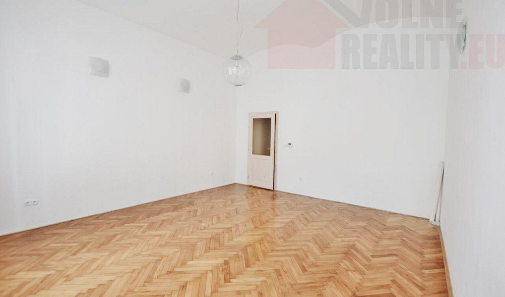 Pronájem bytu 1+1 50 m², Praha – náhled fotky 2