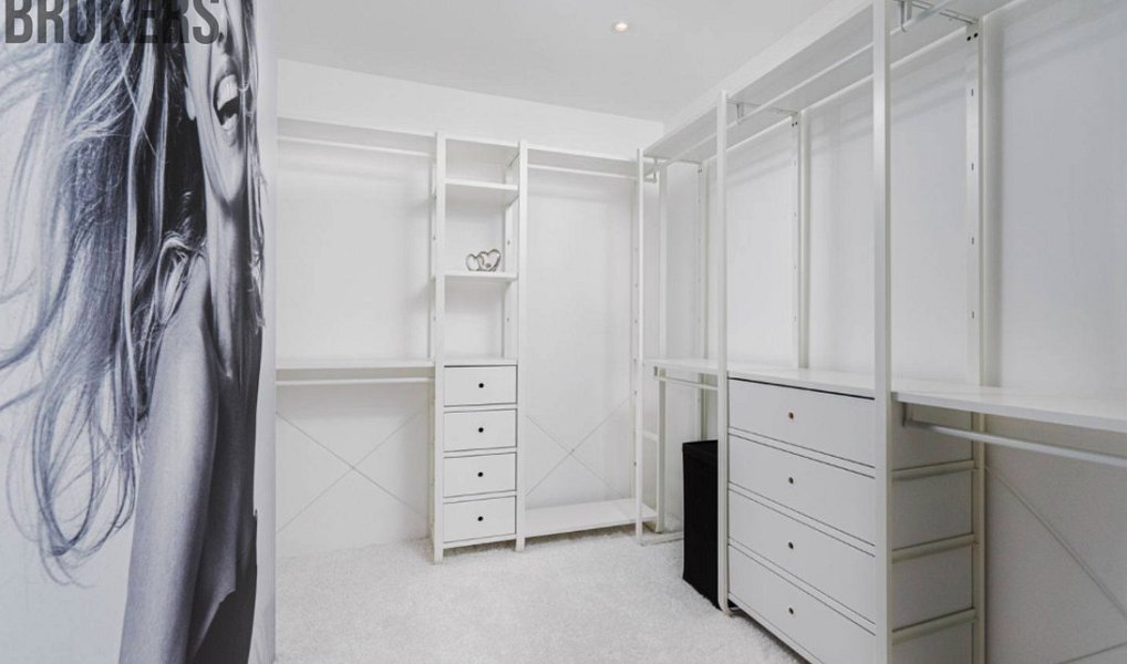Pronájem bytu 4+kk 170 m², Praha – náhled fotky 12