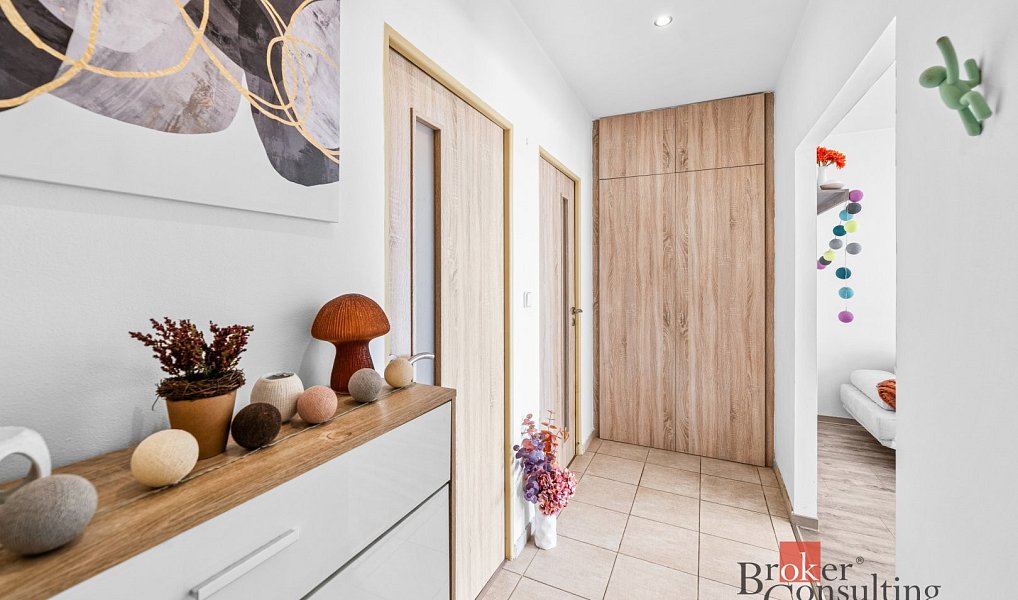 Prodej bytu 3+1 70 m², Dobřany – náhled fotky 12