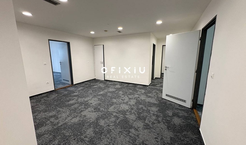 Pronájem kanceláře 127 m², Praha – náhled fotky 3