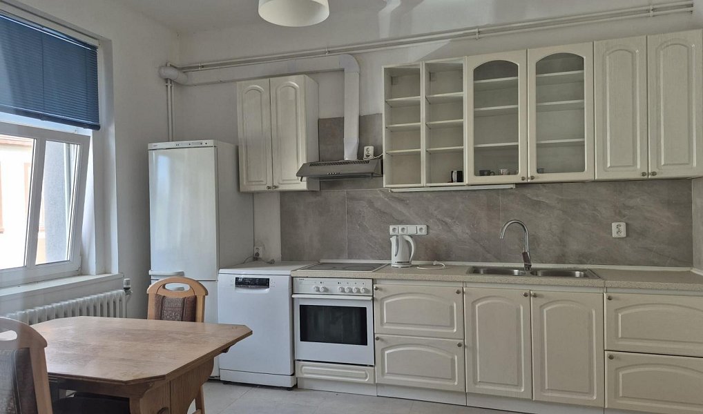 Pronájem obchodních prostor 300 m², Žatec – náhled fotky 20