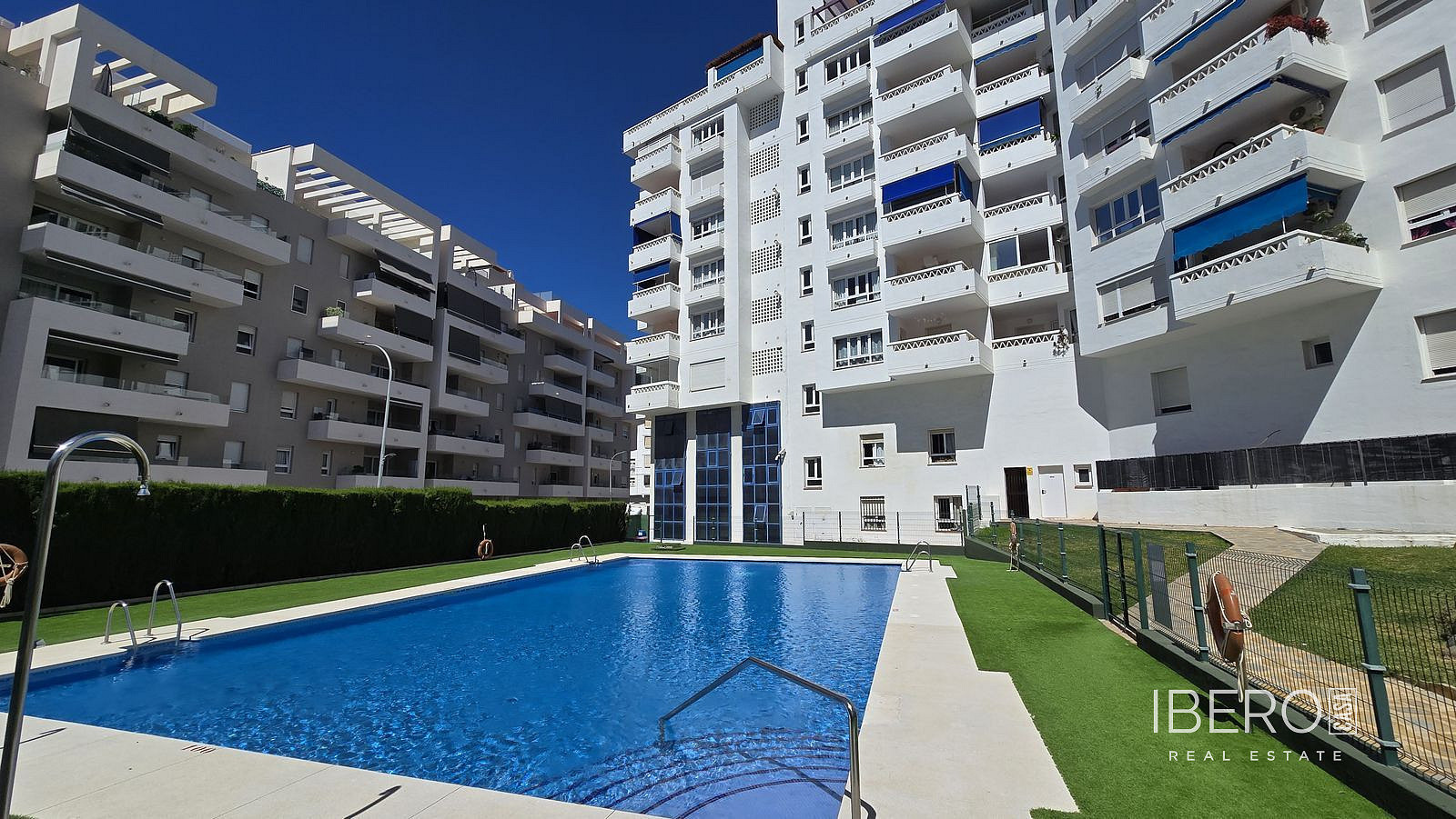 Pis 4+kk – Marbella, Nueva Andalucía - Vista 2