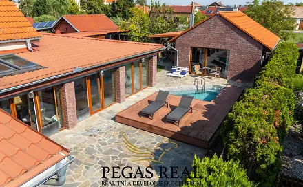 Prodej domu 338 m² s pozemkem 701 m², Dyjákovičky, okres Znojmo