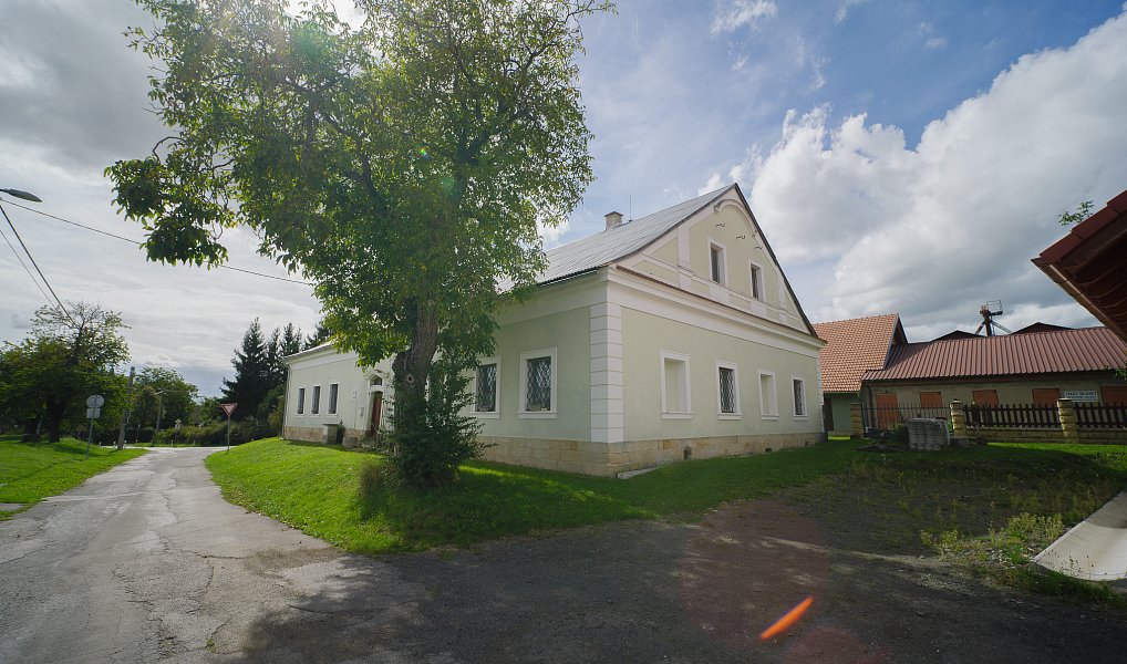 Prodej domu 272 m² s pozemkem 1 281 m², Soběraz – náhled fotky 3