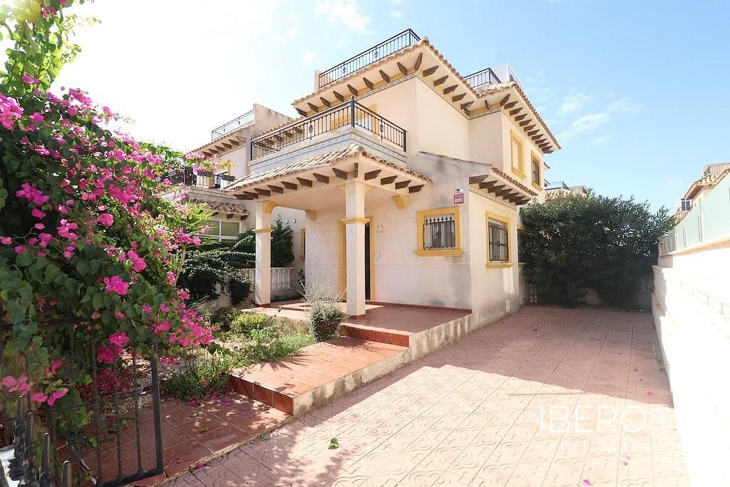 Prodej domu 80 m² s pozemkem 45 m²