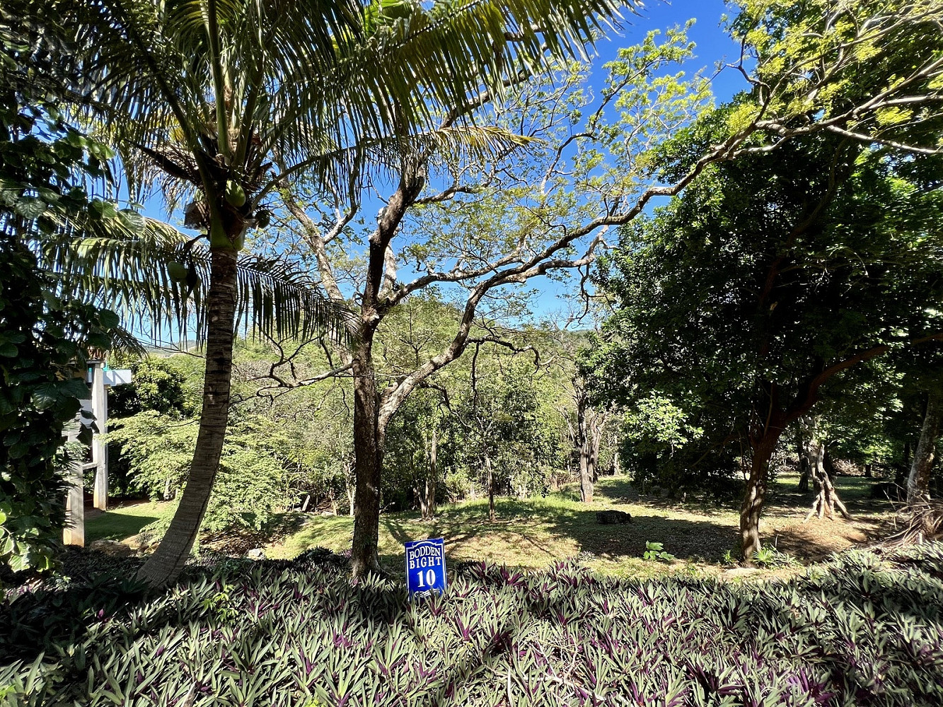 LOT 10 Bodden Bight Estate, Roatan – pohled 2