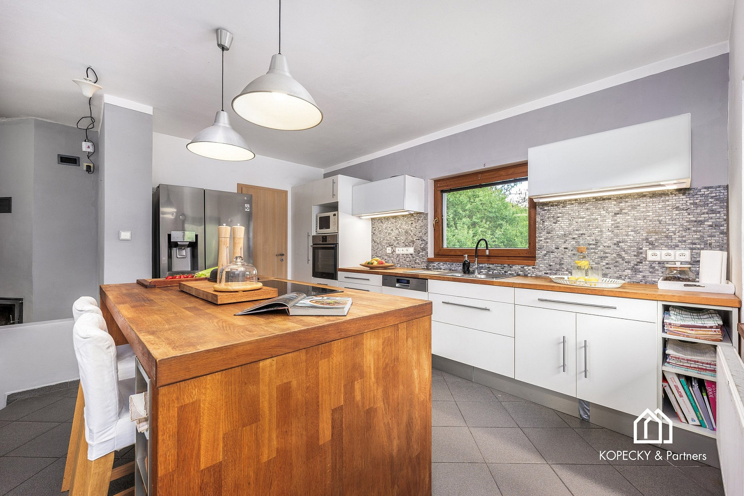 Prodej domu 252 m² s pozemkem 1 208 m² – fotografie 4