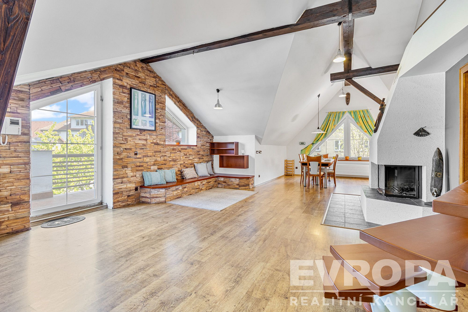 Prodej domu 375 m² s pozemkem 772 m² – fotografie 5